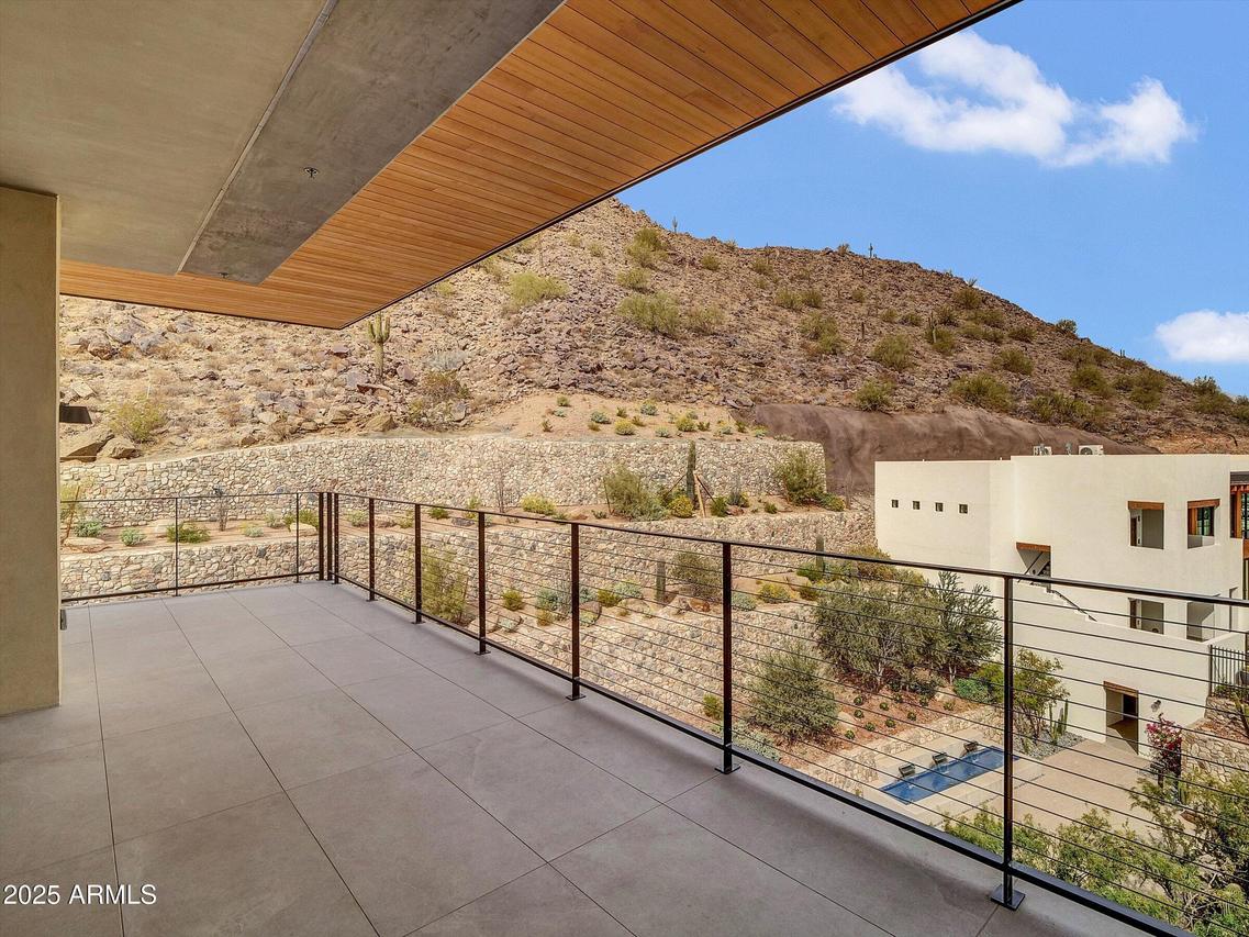 5000 N Camelback Ridge Dr. #409, Scottsdale, AZ 85251