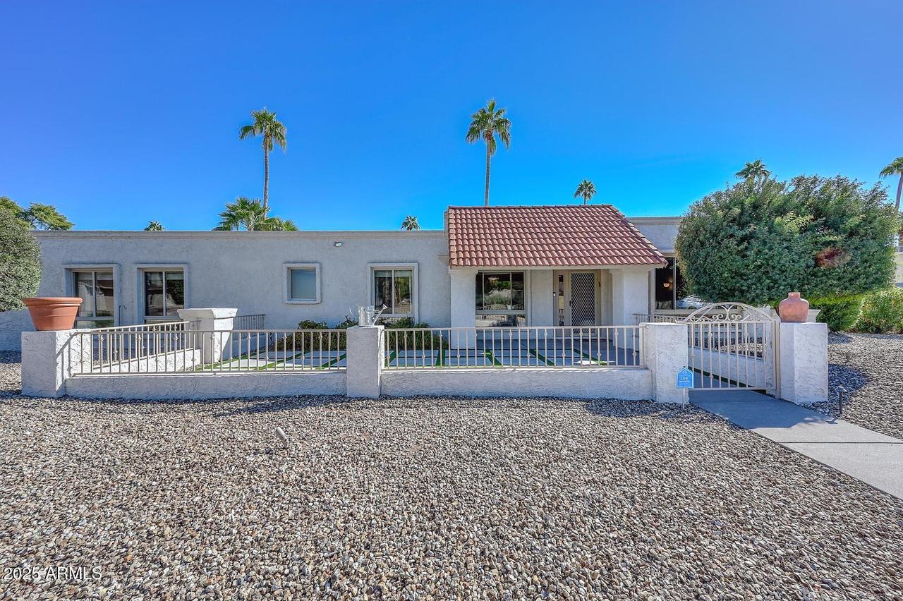 11041 N 44th St., Phoenix, AZ 85028