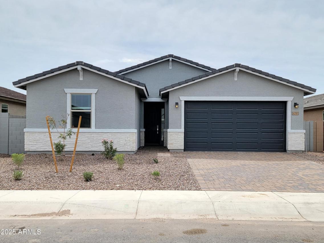 4281 W Hannah St., San Tan Valley, AZ 85144
