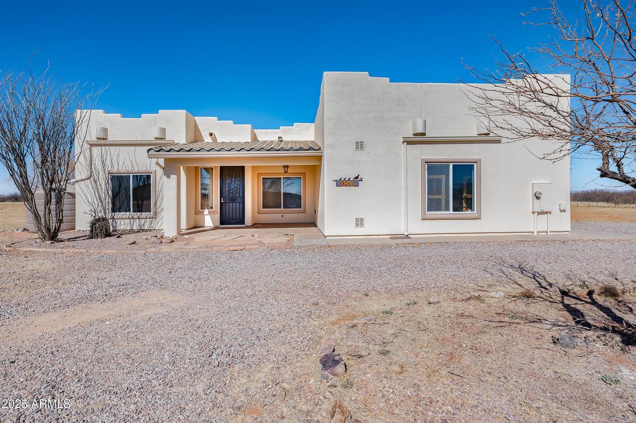 9687 E Adam Tr., Hereford, AZ 85615