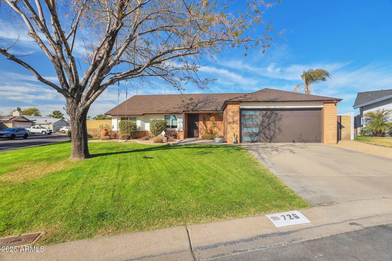 726 E Aire Libre Ave., Phoenix, AZ 85022