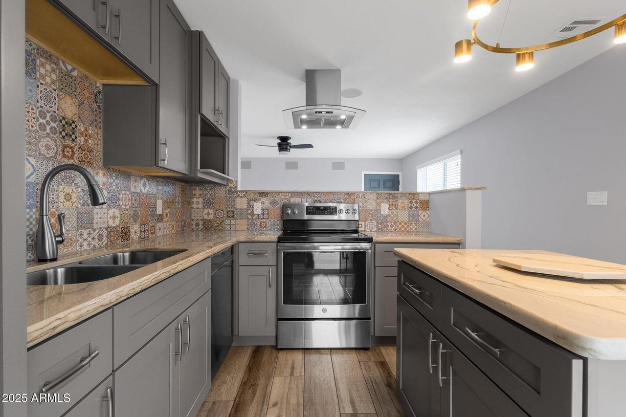1210 E Harmony Cir., Mesa, AZ 85204