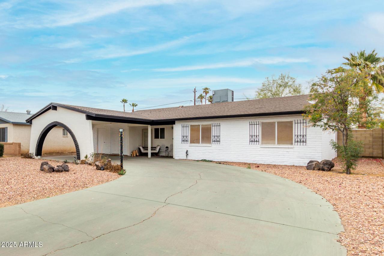 4022 W Kaler Dr., Phoenix, AZ 85051