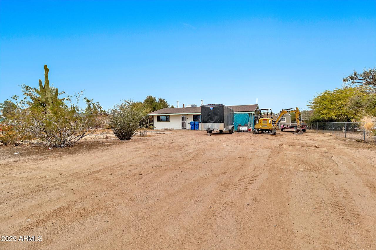 11512 E 6th Ave., Apache Junction, AZ 85120