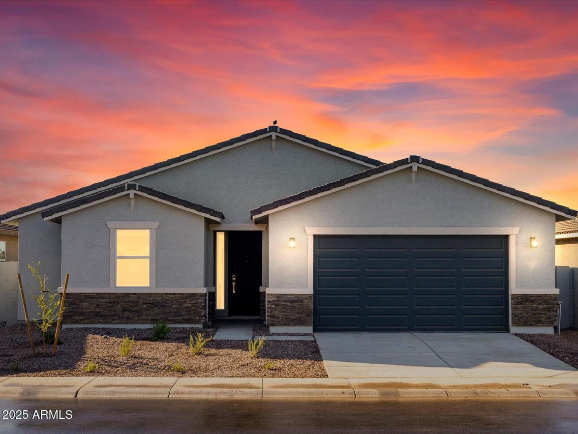 3547 E Alexander Dr., San Tan Valley, AZ 85143