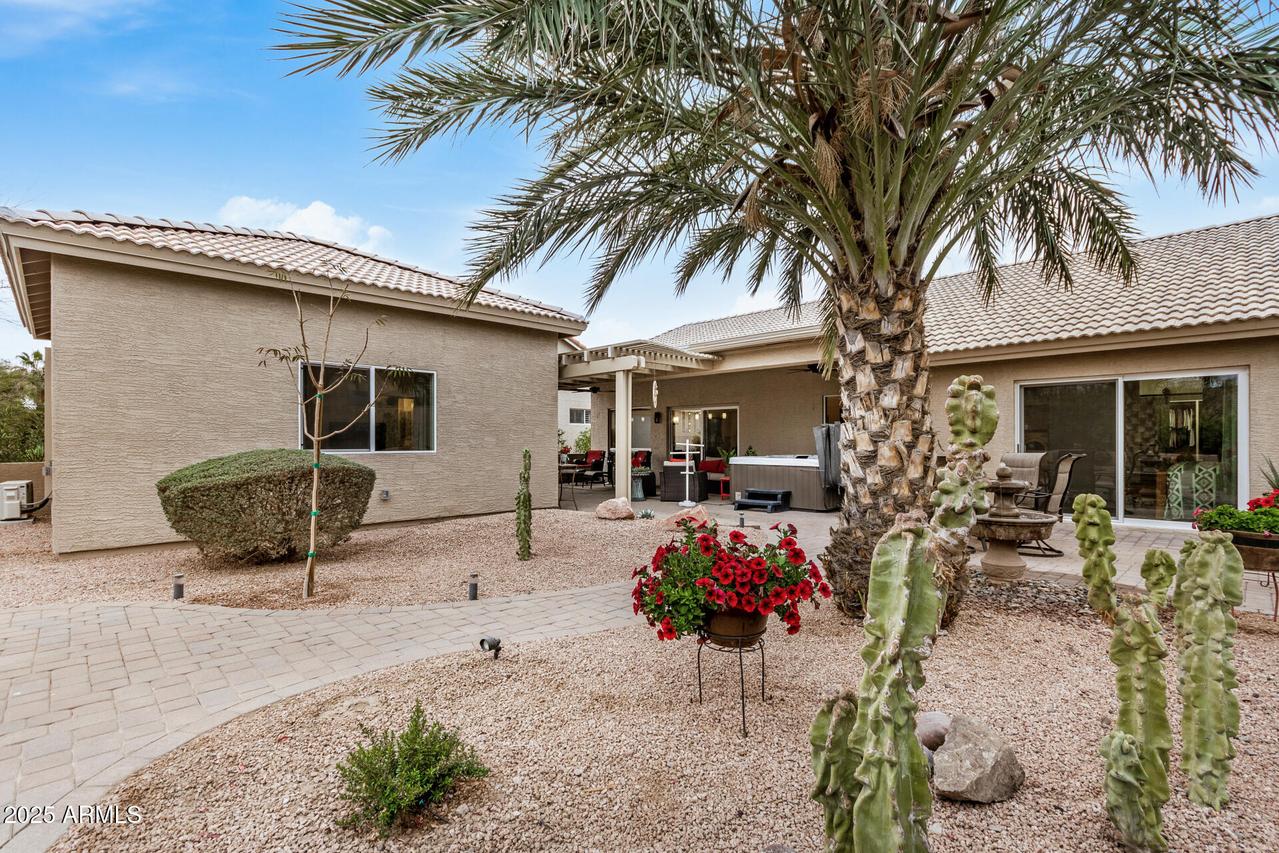 24307 S Starcrest Dr., Sun Lakes, AZ 85248
