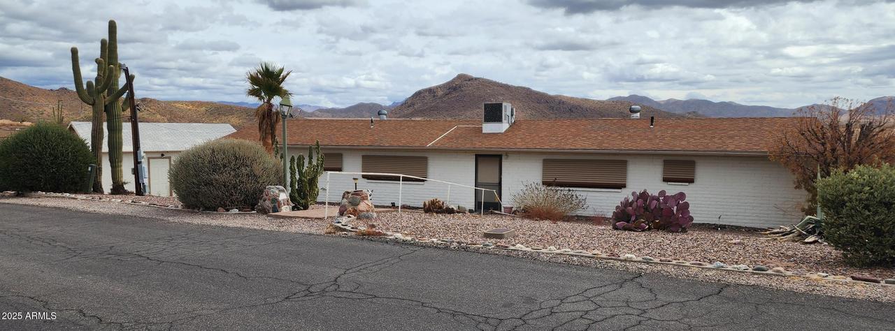 981 N Sherwood Way, Queen Valley, AZ 85118