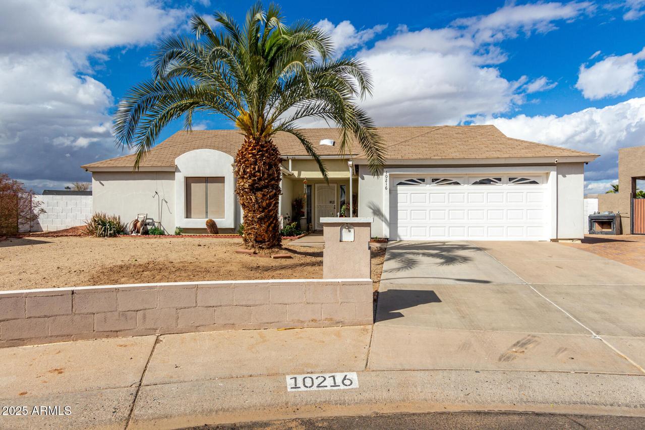10216 W Minnezona Ave., Phoenix, AZ 85037