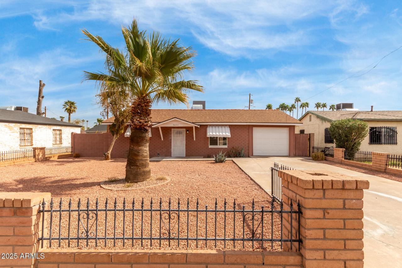 4601 S 21st St., Phoenix, AZ 85040