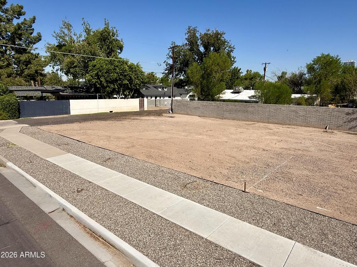 112 W 12th St. #-, Tempe, AZ 85281