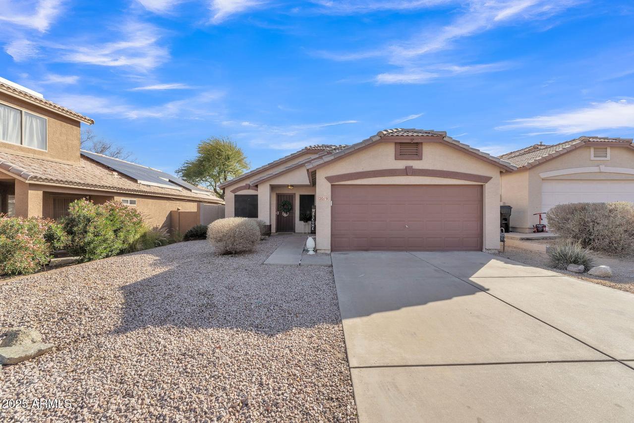 2019 E Wahalla Ln., Phoenix, AZ 85024