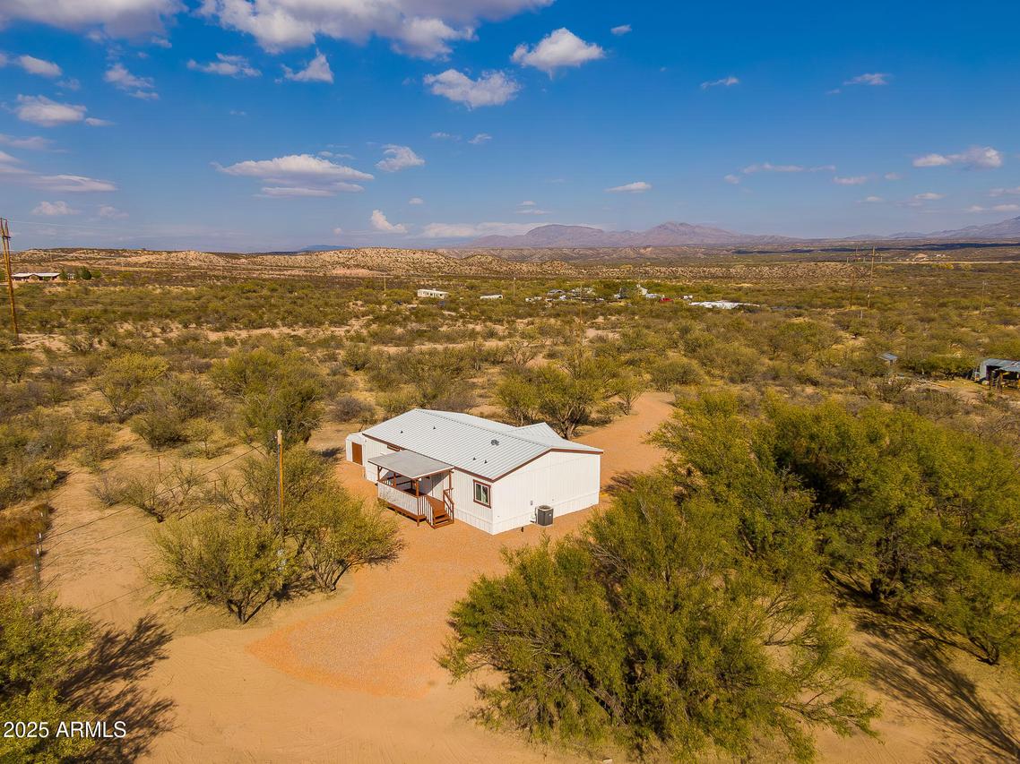 1197 W Hummingbird Ln., Benson, AZ 85602