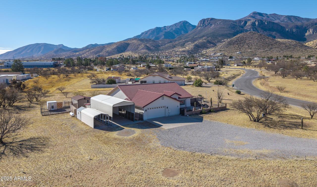 5689 S Mir Way, Hereford, AZ 85615