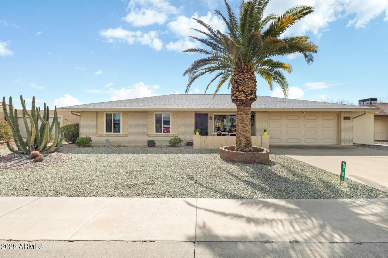9501 W Hidden Valley Cir., Sun City, AZ 85351