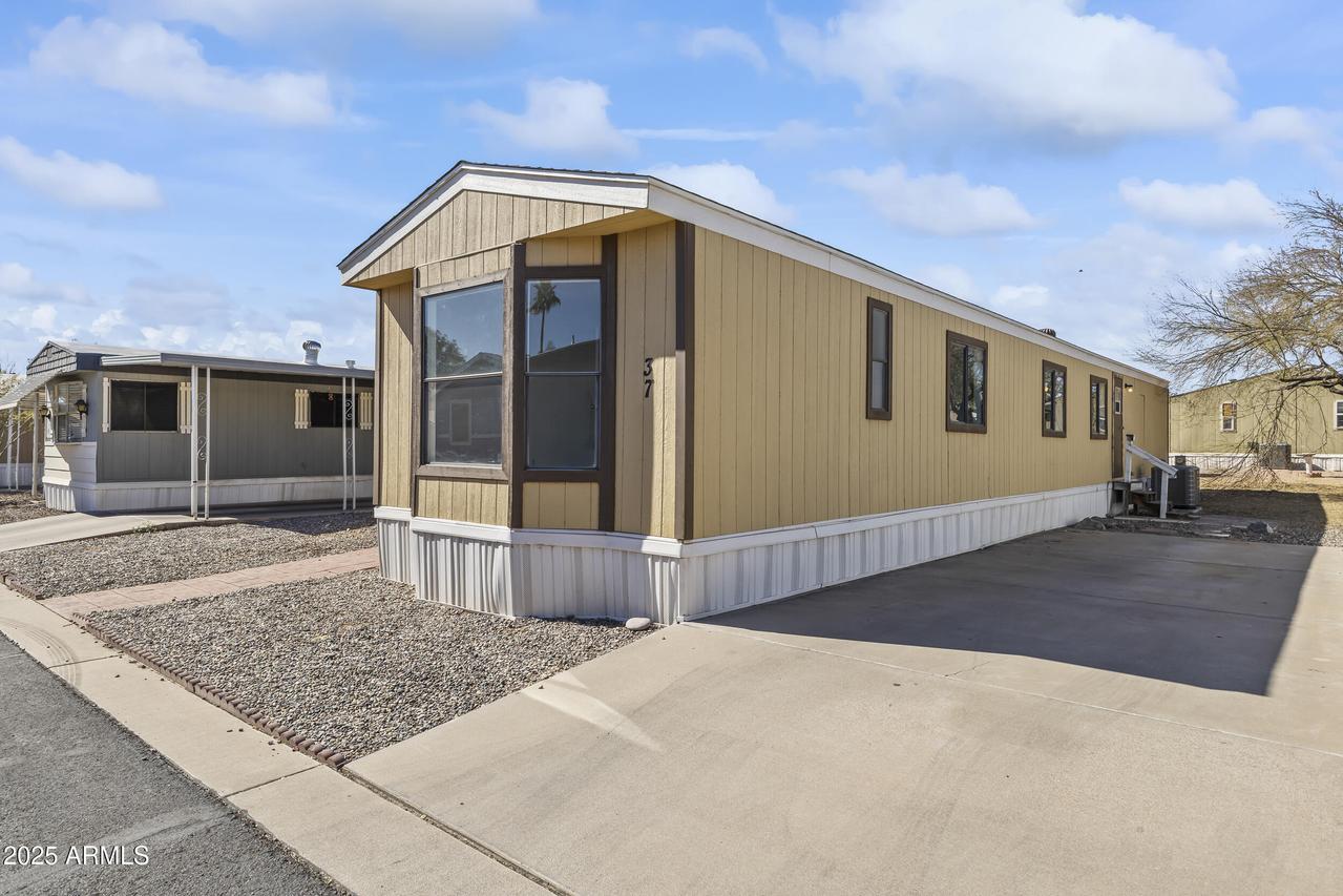 6227 N Litchfield Rd. #37, Litchfield Park, AZ 85340