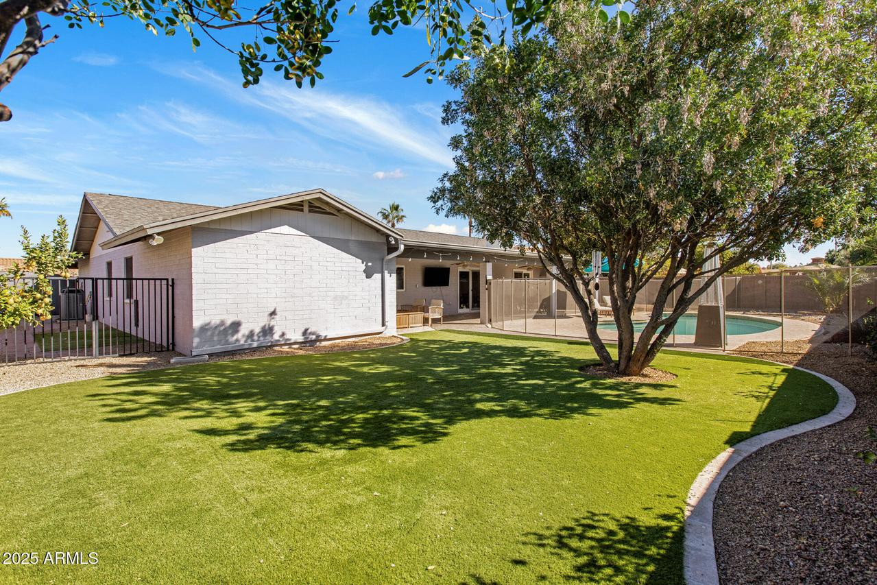 401 E Marconi Ave., Phoenix, AZ 85022