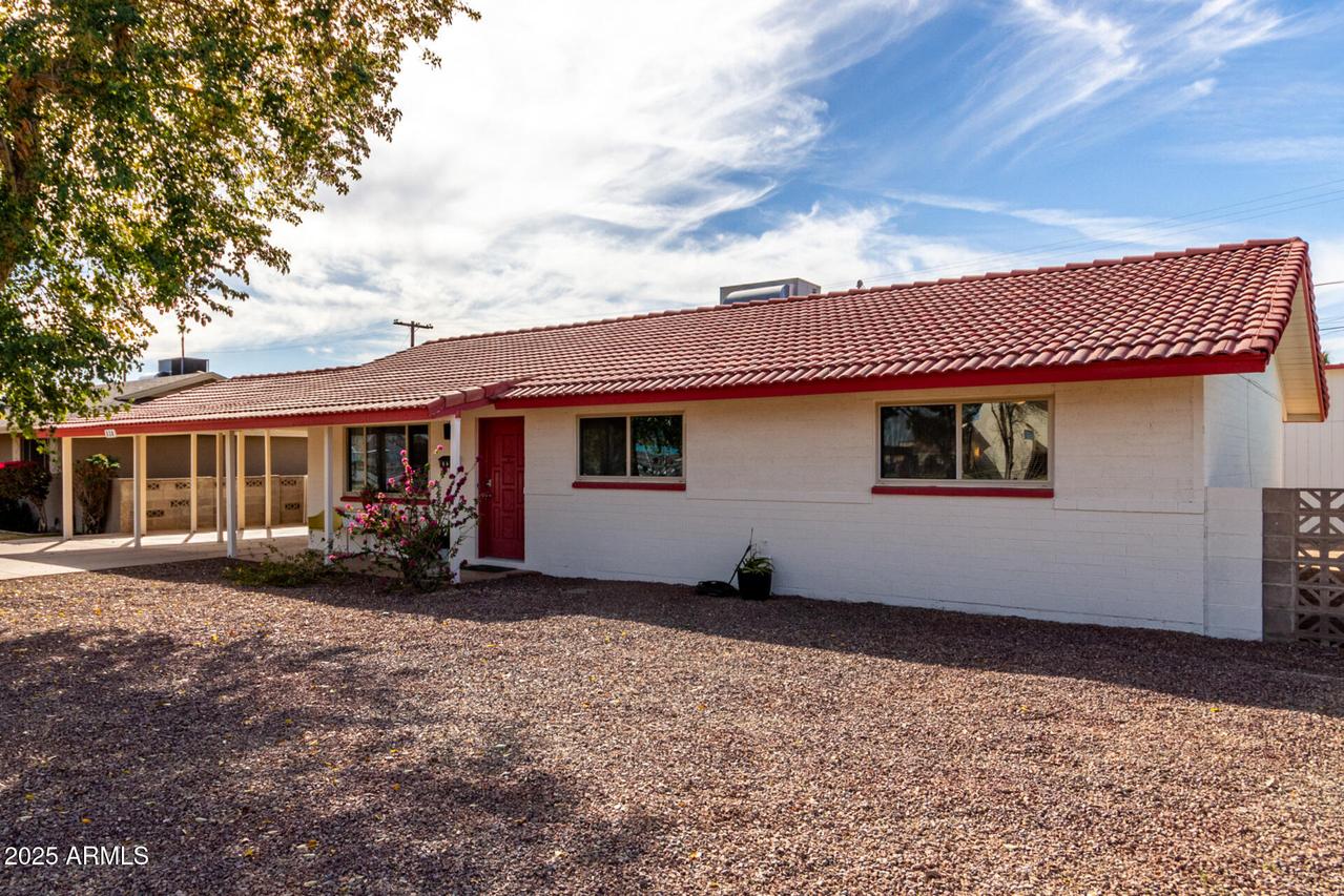 830 N Los Olivos Dr., Goodyear, AZ 85338