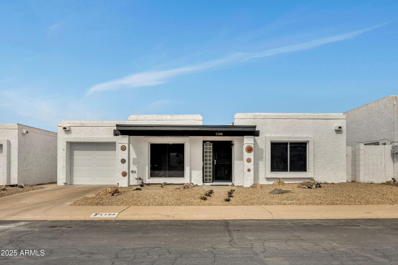 1108 E Villa Rita Dr., Phoenix, AZ 85022