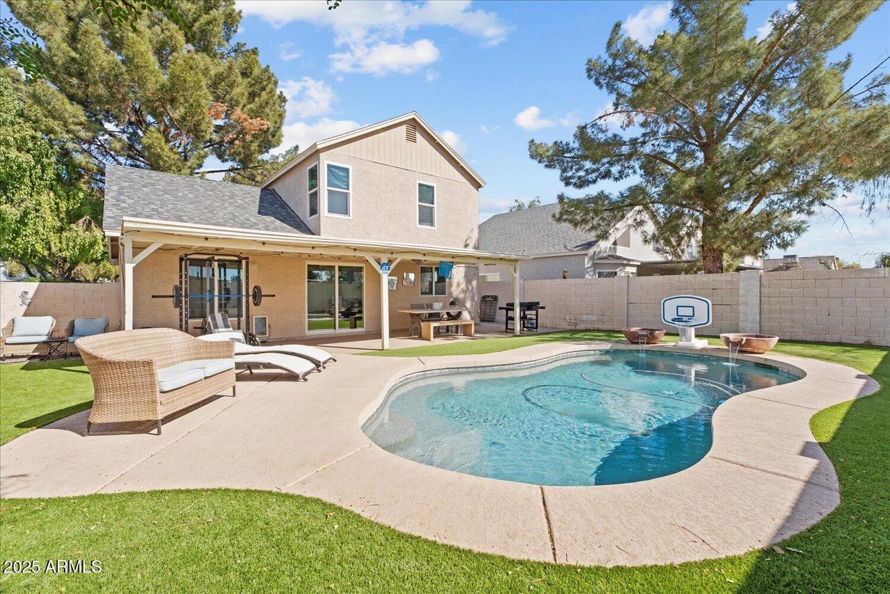 5047 W Chicago Cir., Chandler, AZ 85226