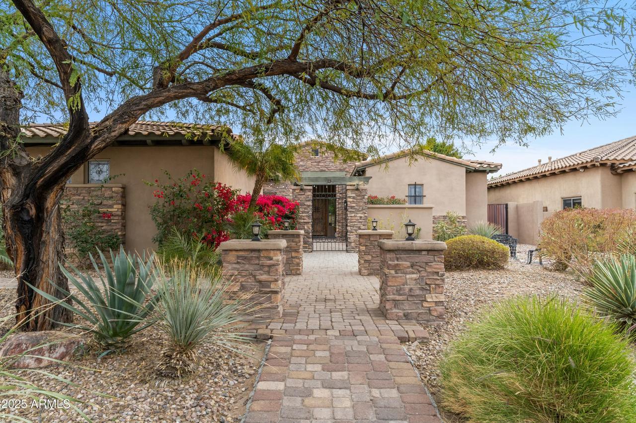 9869 E Davenport Dr., Scottsdale, AZ 85260