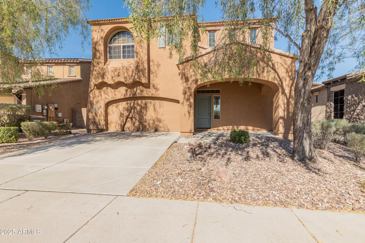 13672 W Chaparosa Way, Peoria, AZ 85383