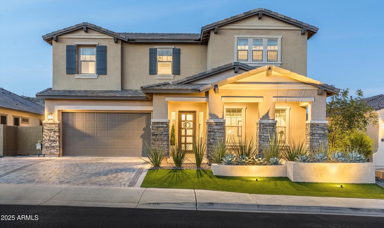 528 E Ashurst Dr., Phoenix, AZ 85048