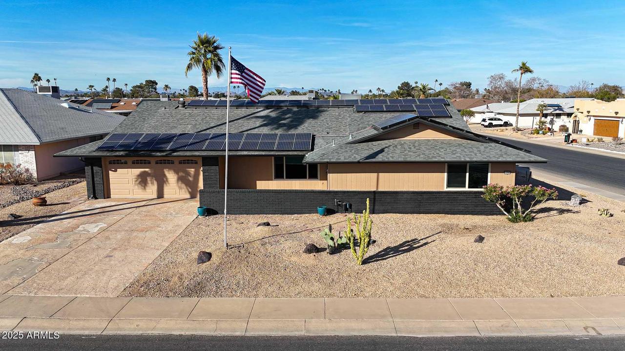13202 W Flagstone Ct., Sun City West, AZ 85375