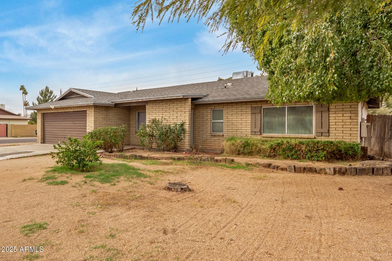 8536 N 42nd Dr., Phoenix, AZ 85051