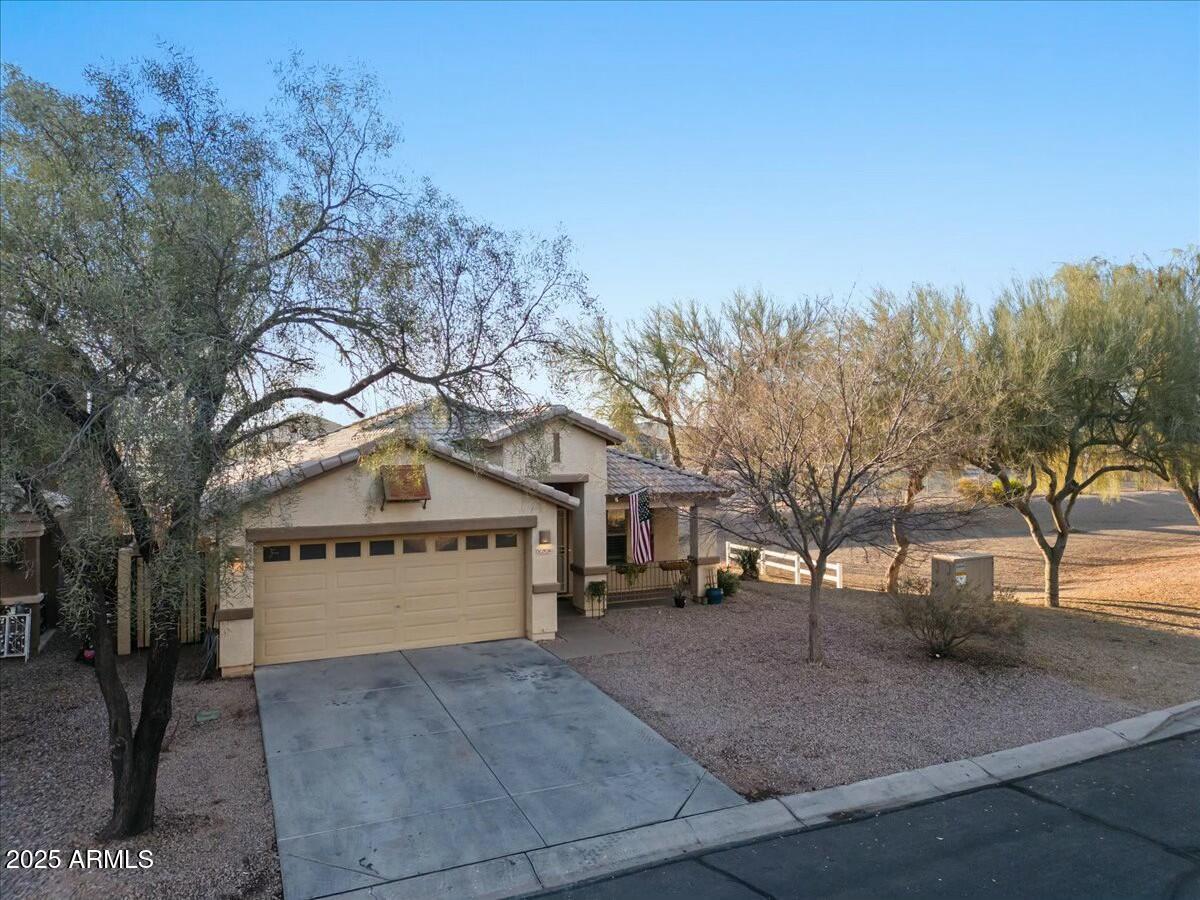 29136 N Yellow Bee Dr., San Tan Valley, AZ 85143