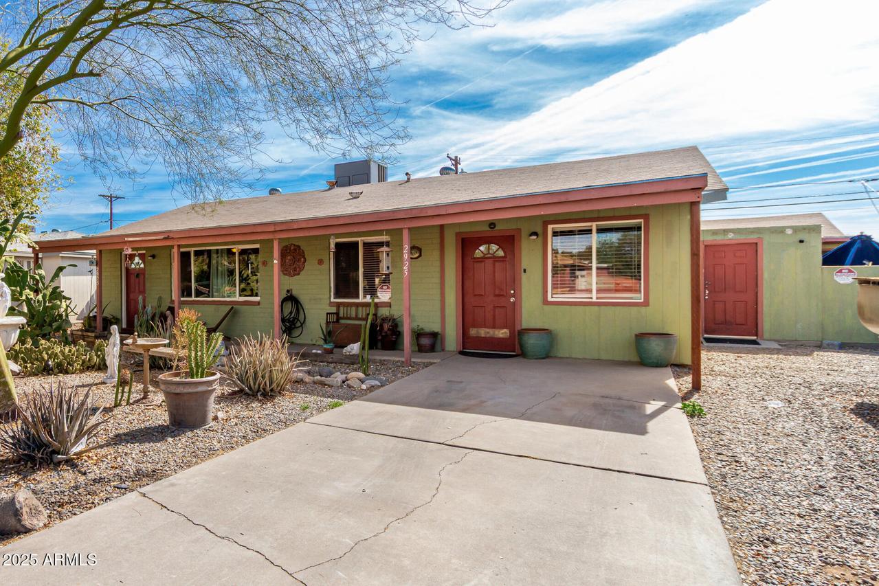 2925 W Highland Ave., Phoenix, AZ 85017