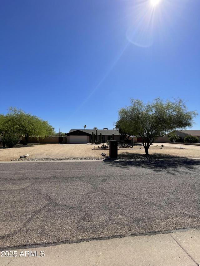 16423 N 41st Pl., Phoenix, AZ 85032