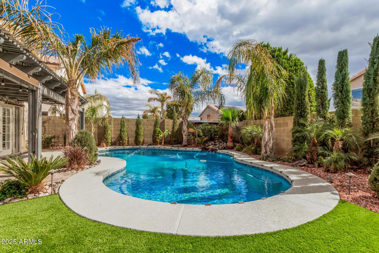 3431 E Kristal Way, Phoenix, AZ 85050