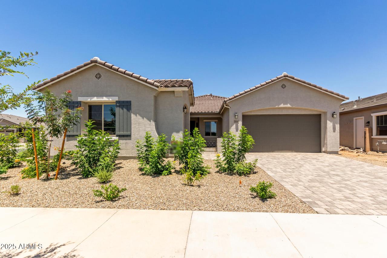 21640 E Roundup Way, Queen Creek, AZ 85142
