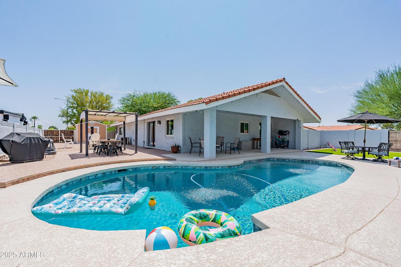 2360 E Ivy St., Mesa, AZ 85213