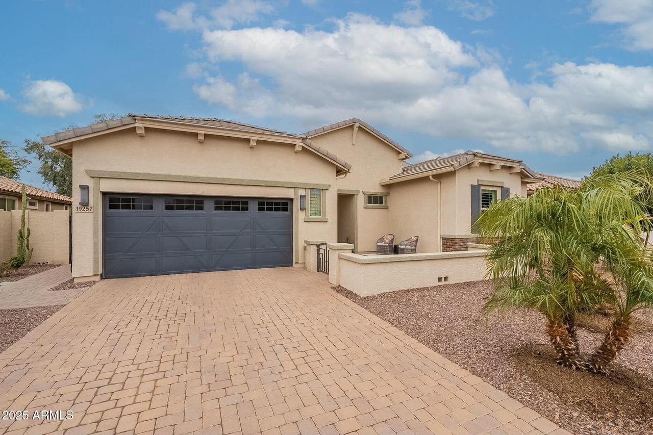 19257 E Canary Way, Queen Creek, AZ 85142