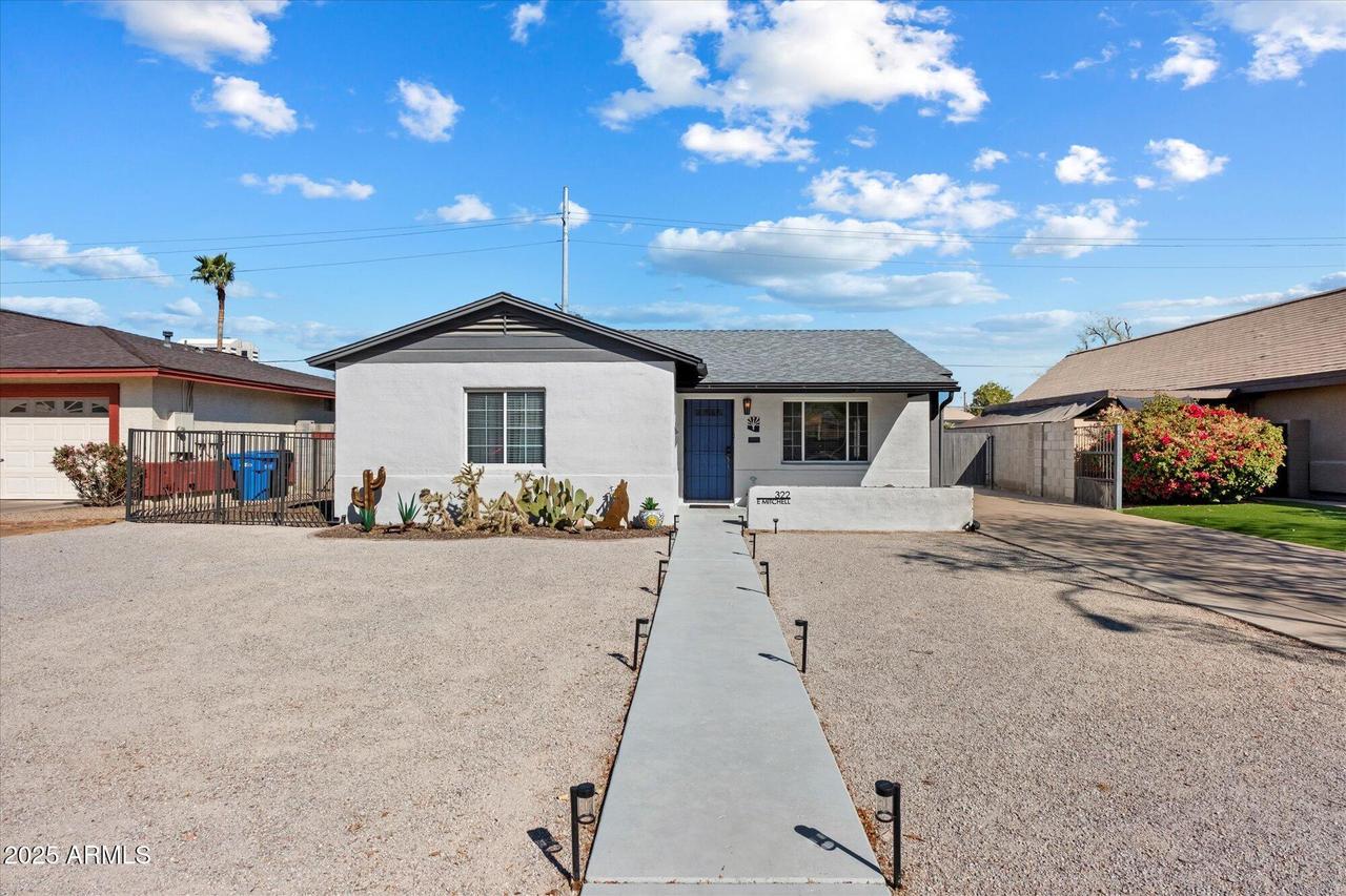 322 E Mitchell Dr., Phoenix, AZ 85012
