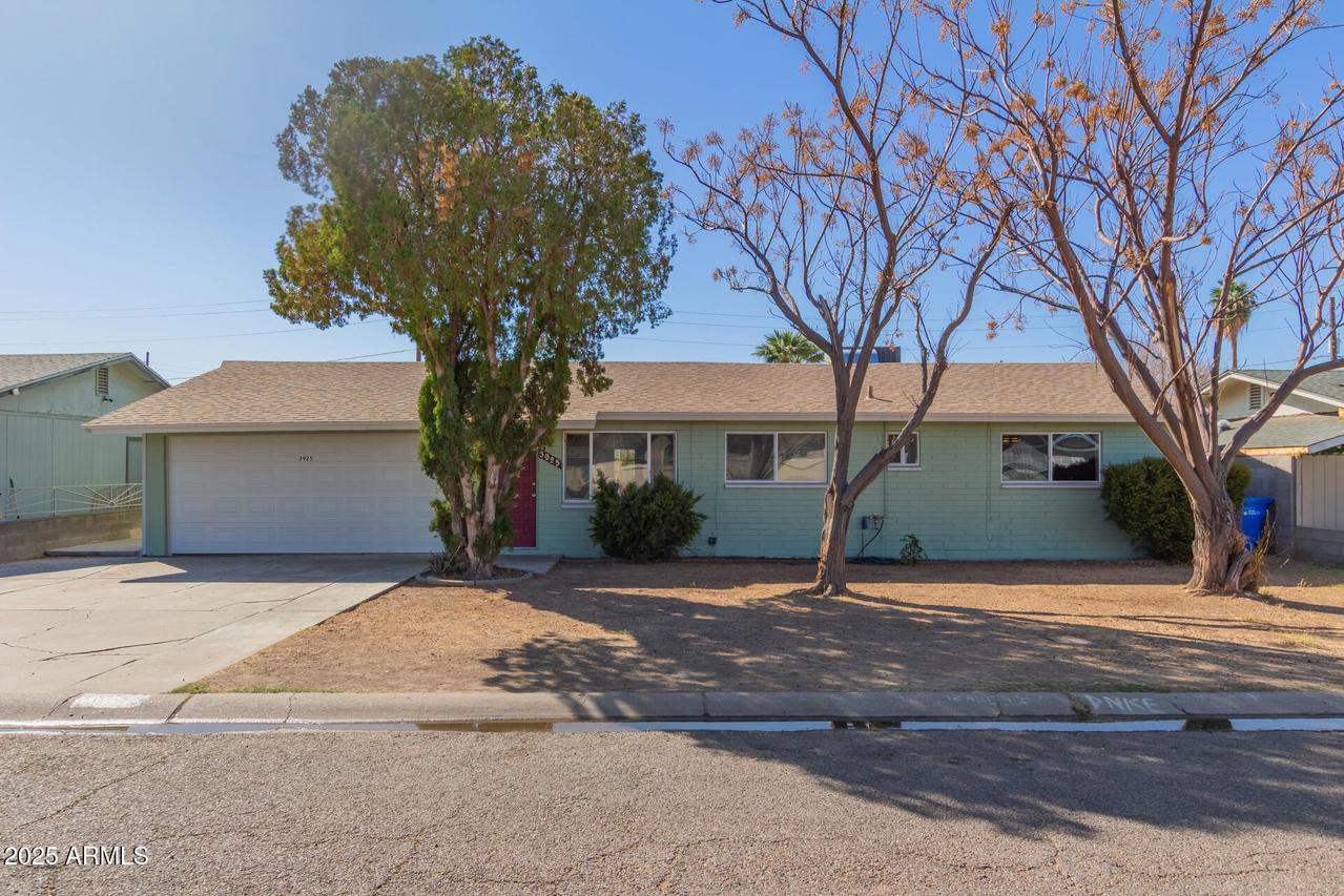 3925 W Harmont Dr., Phoenix, AZ 85051