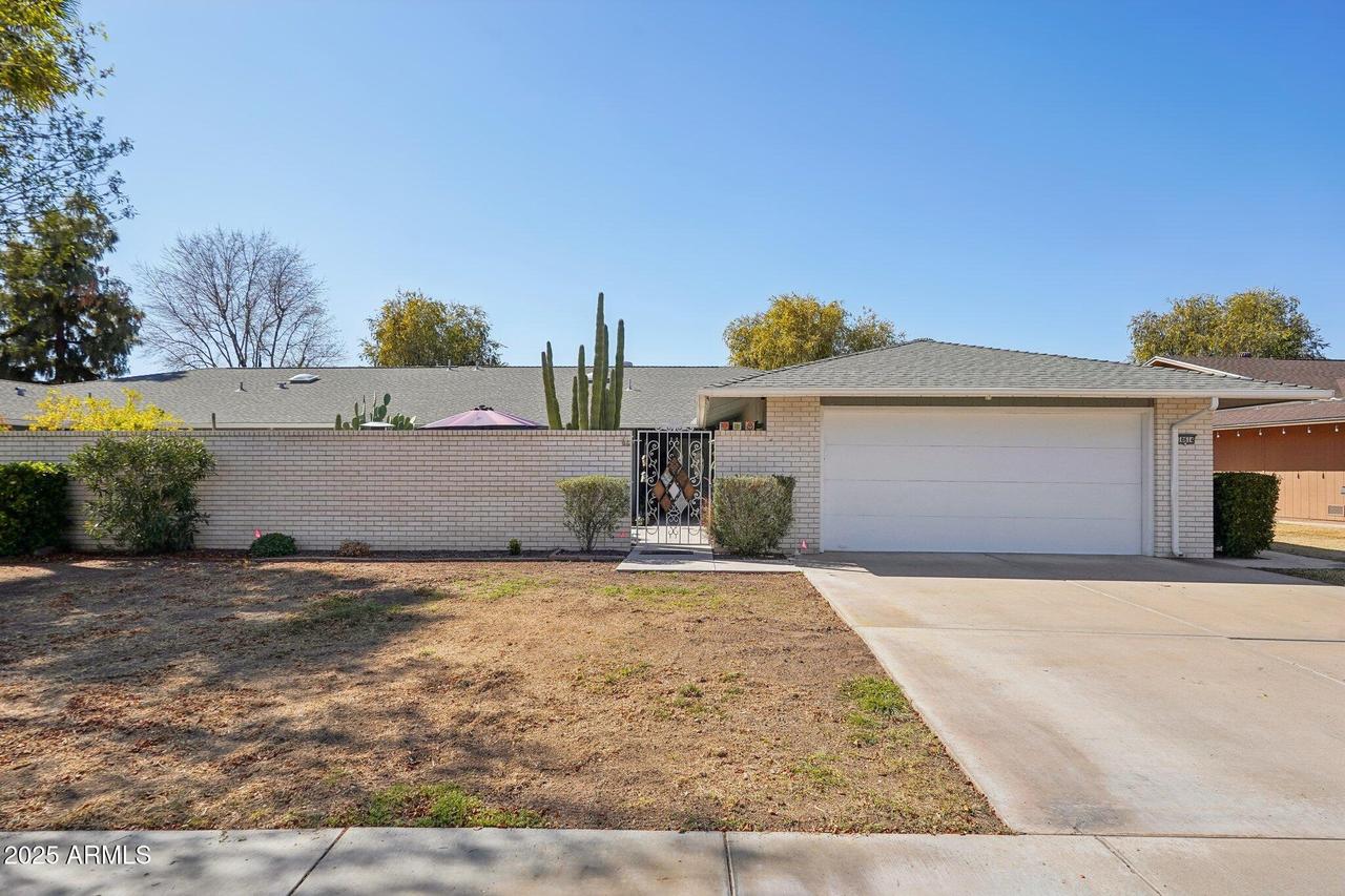 18614 N Conestoga Dr., Sun City, AZ 85373