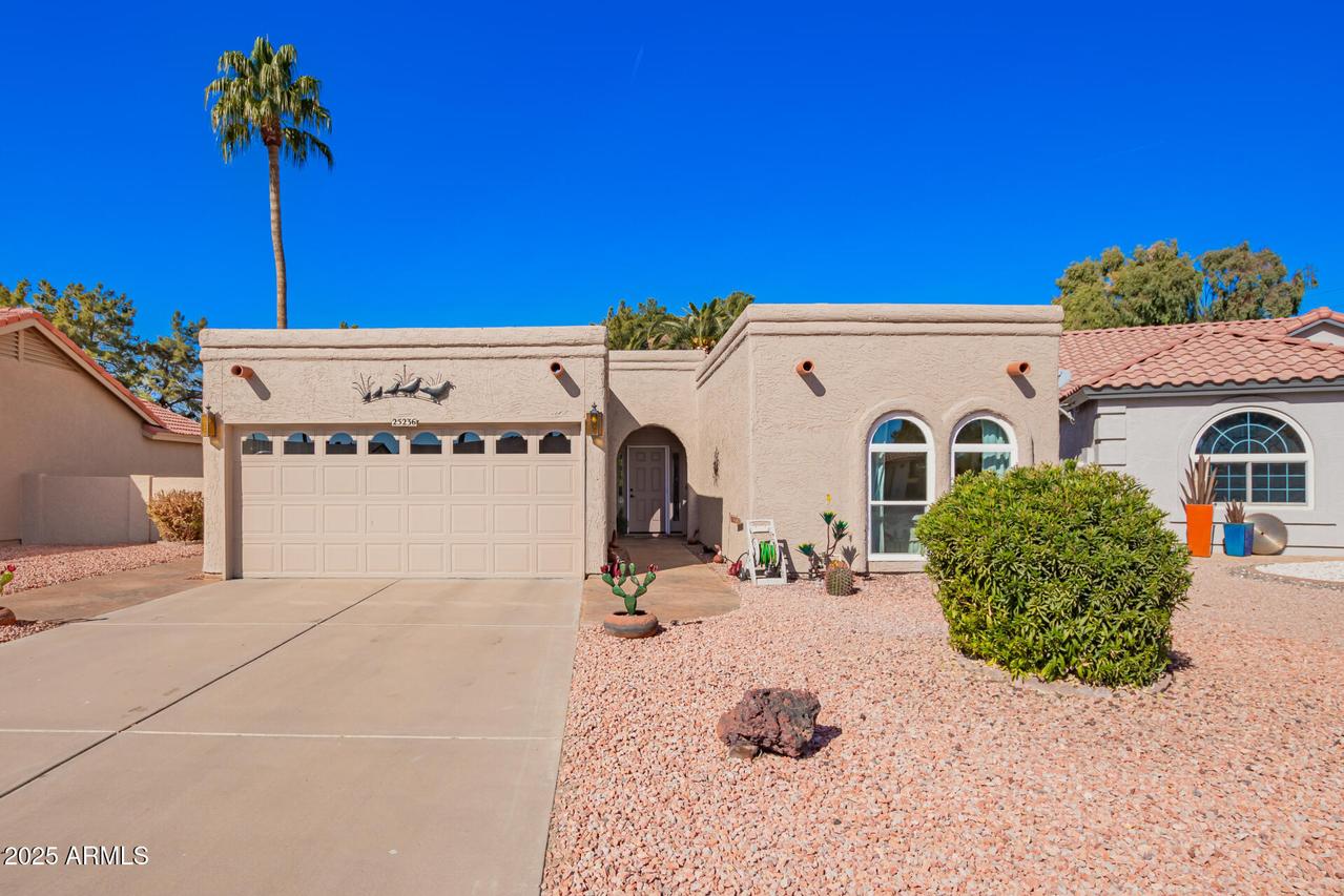 25236 S Lakeway Dr., Sun Lakes, AZ 85248