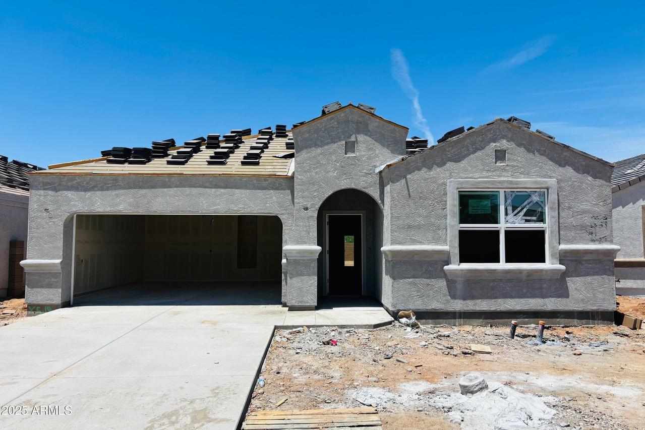 28216 N Nealite Dr., San Tan Valley, AZ 85143