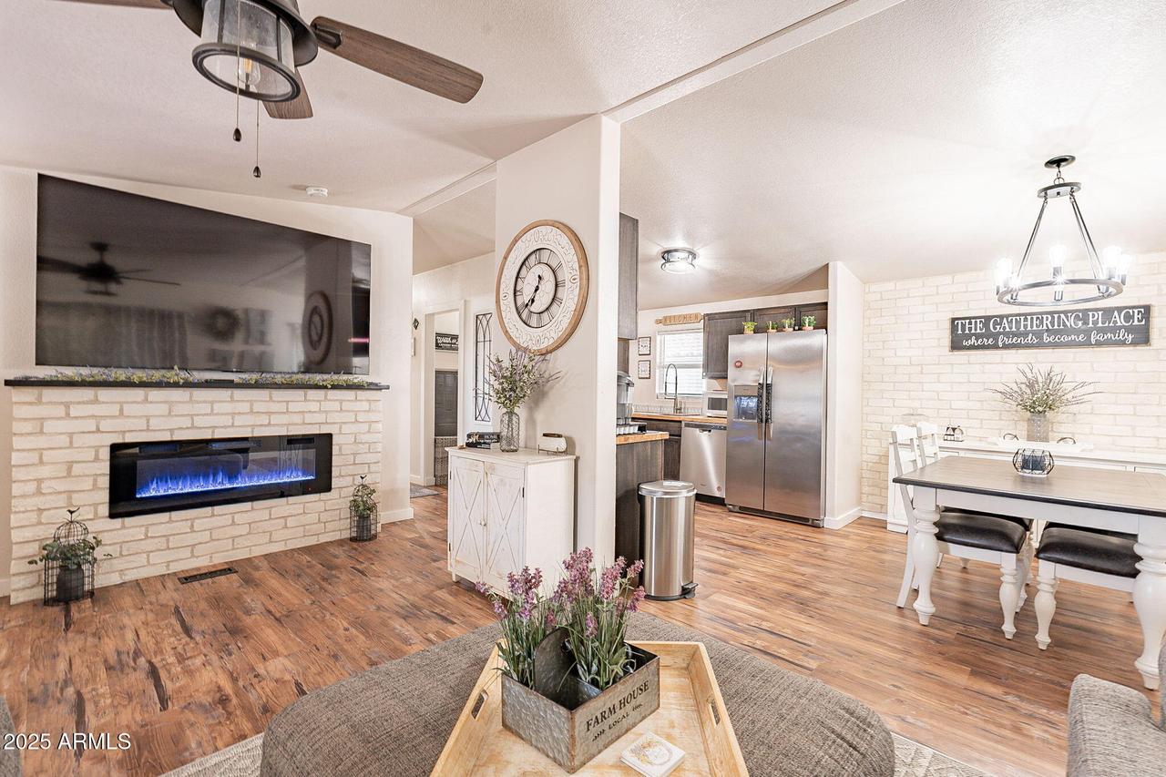 2200 N Delaware Dr. #39, Apache Junction, AZ 85120