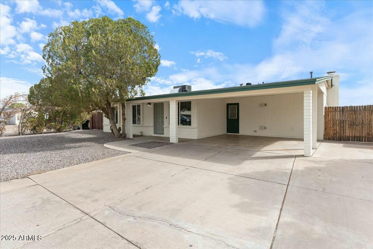 739 E Glade Ave., Mesa, AZ 85204