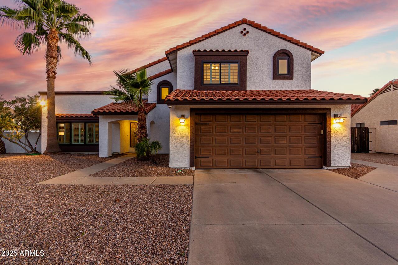5761 E Tierra Buena Ln., Scottsdale, AZ 85254