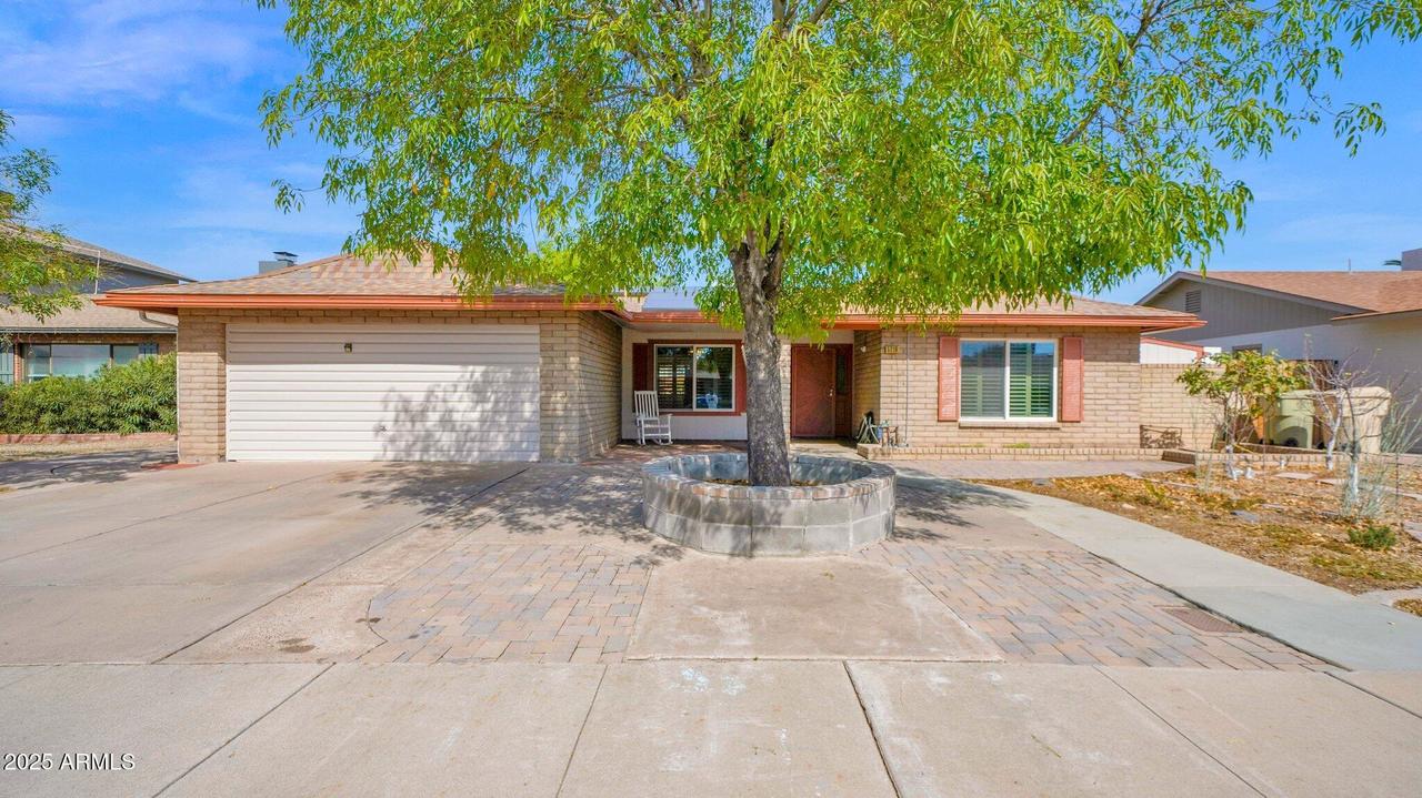 5216 W Beryl Ave., Glendale, AZ 85302