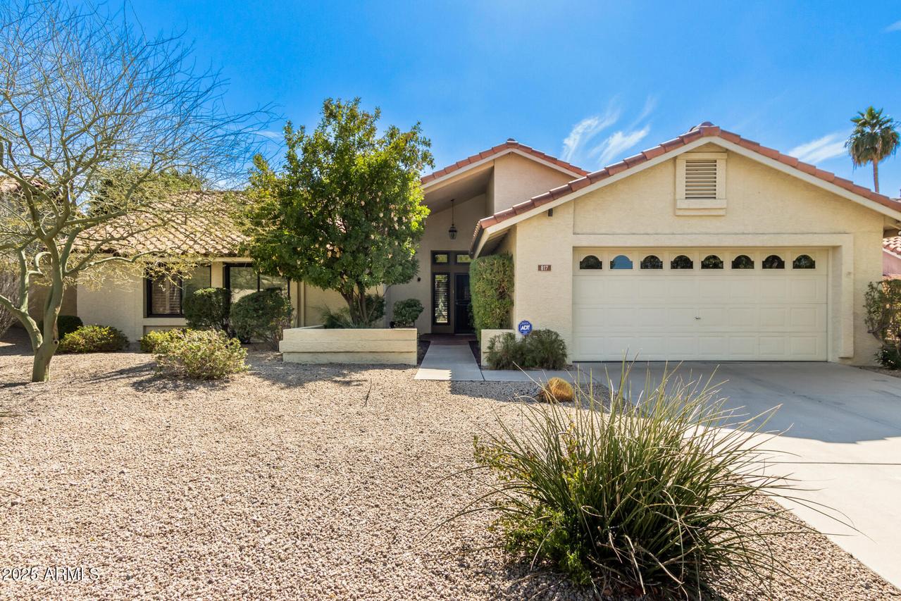 817 E Meadow Ln., Phoenix, AZ 85022