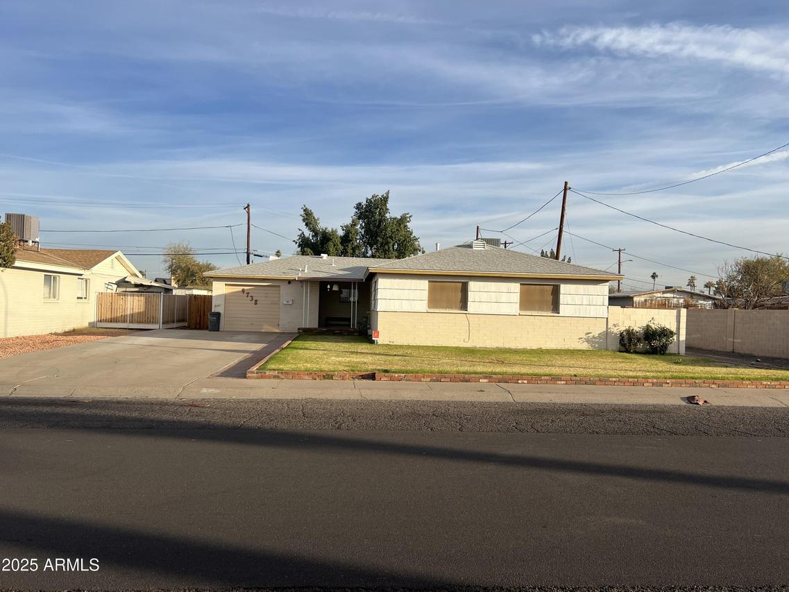 4738 W Clarendon Ave., Phoenix, AZ 85031