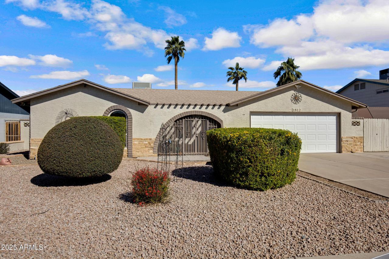 1812 W Curry Drive Dr., Chandler, AZ 85224
