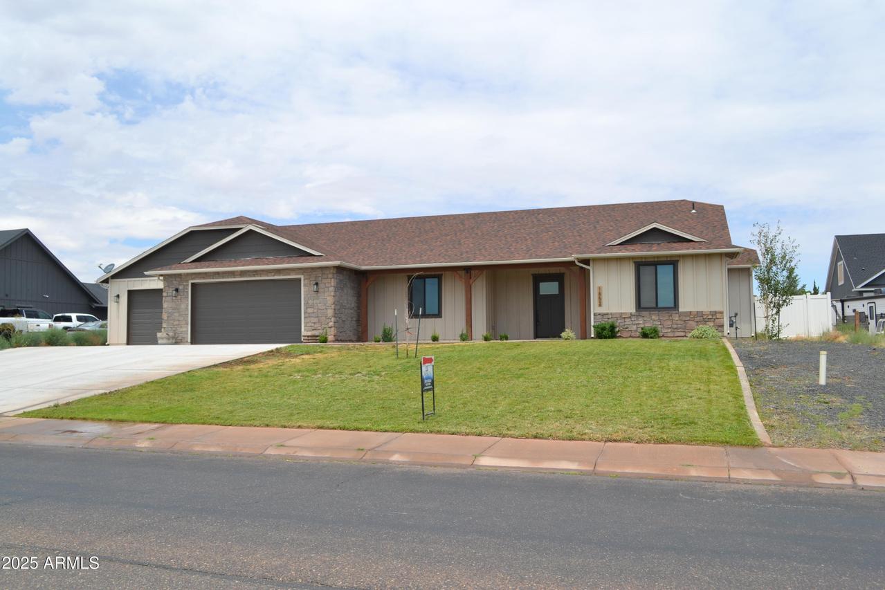 1852 W 7th St., Snowflake, AZ 85937