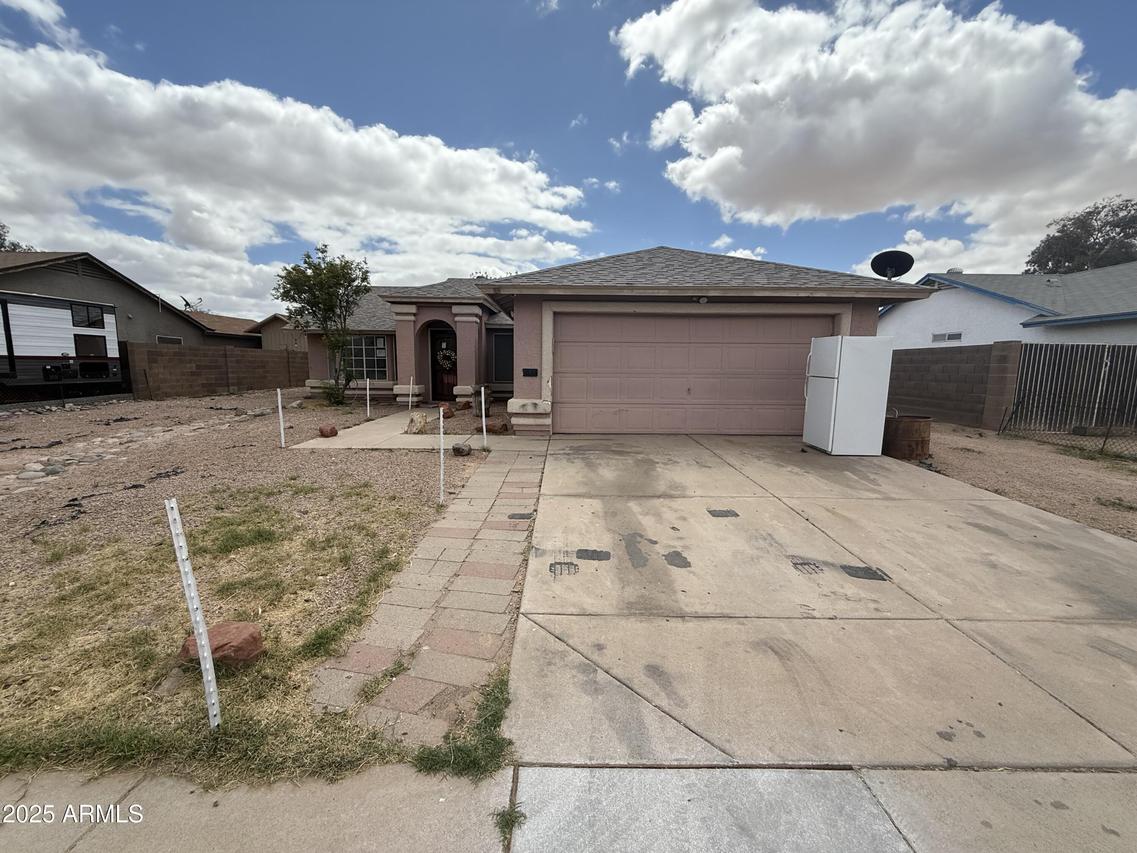 429 E Echo Ln., Florence, AZ 85132