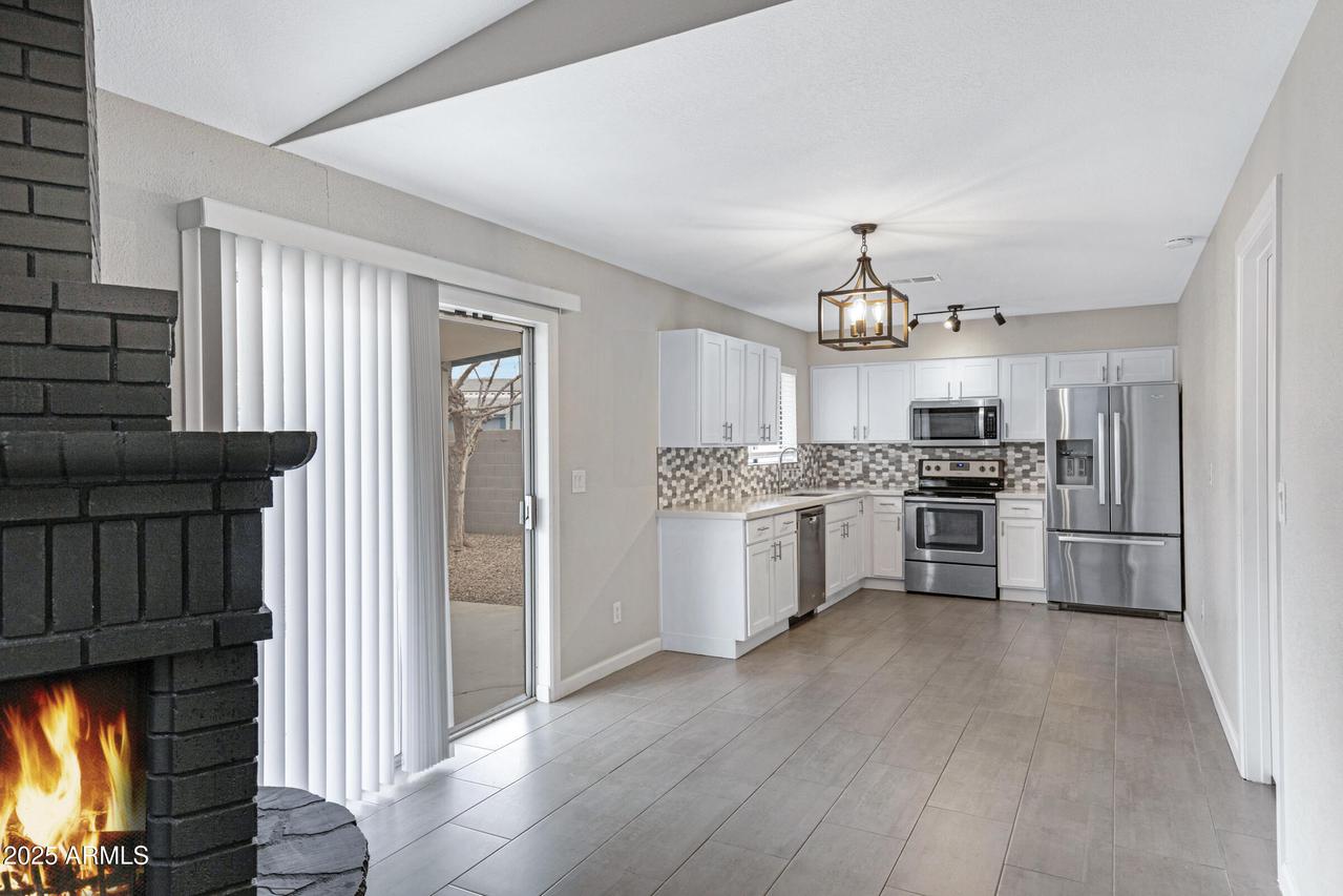 2593 E Commonwealth Cir., Chandler, AZ 85225